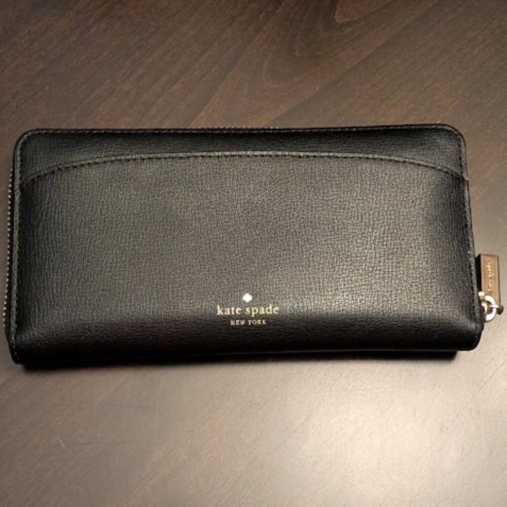 O2 KATE SPADE New York Large Continental (NWOT)